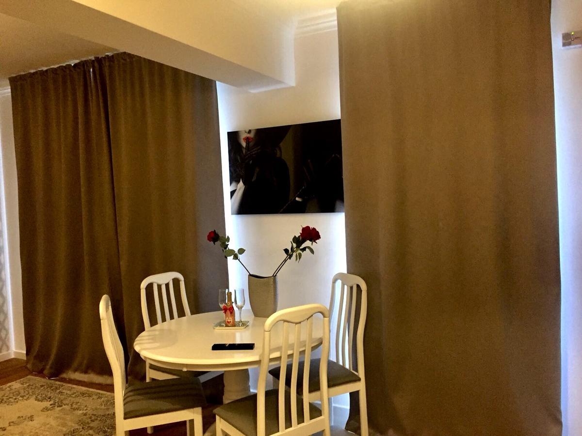 בראשוב Flori De Iulie Apartamente מראה חיצוני תמונה