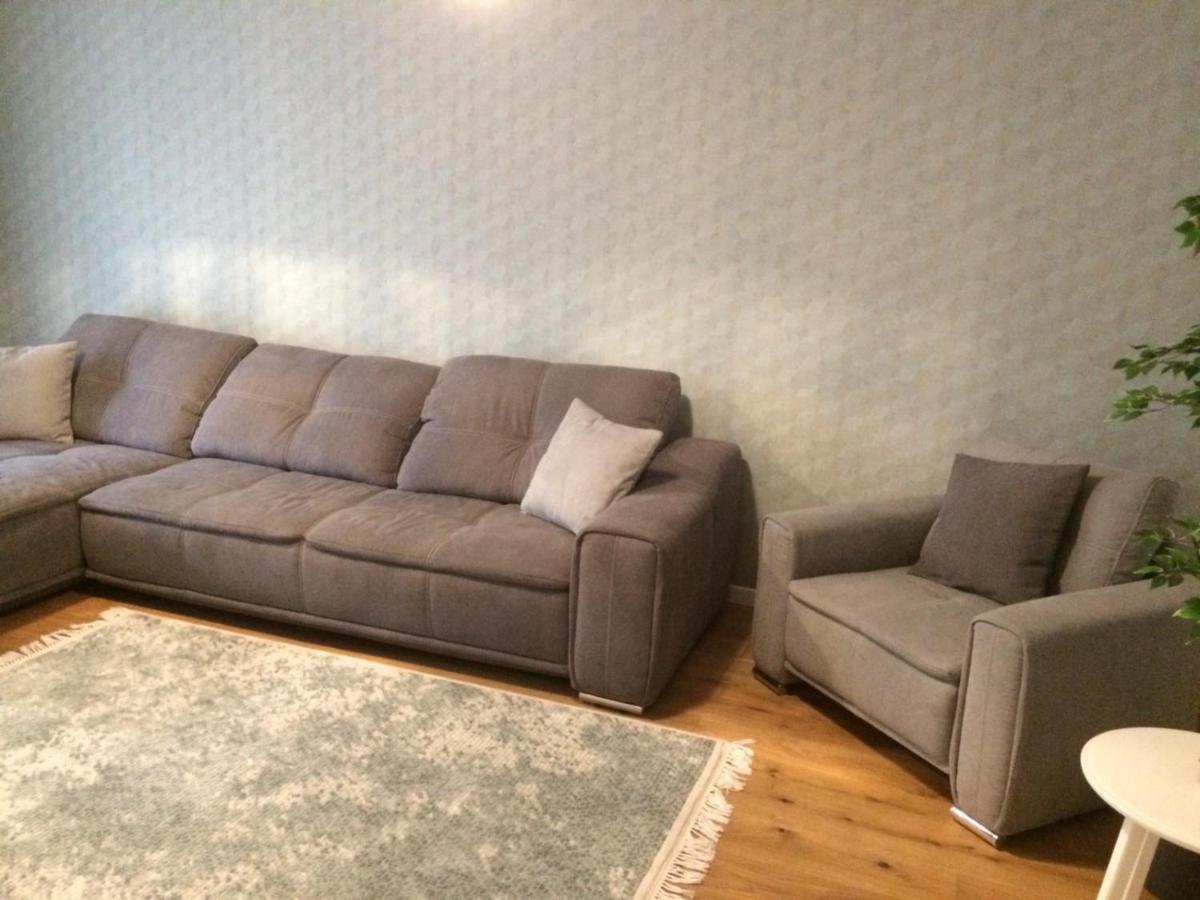 בראשוב Flori De Iulie Apartamente מראה חיצוני תמונה
