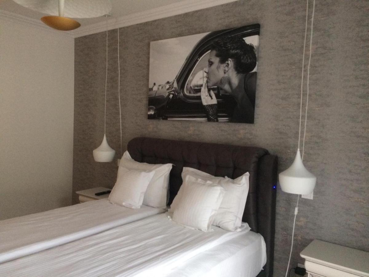 בראשוב Flori De Iulie Apartamente מראה חיצוני תמונה