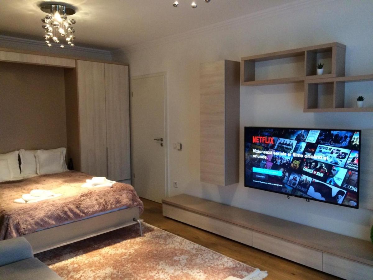 בראשוב Flori De Iulie Apartamente מראה חיצוני תמונה