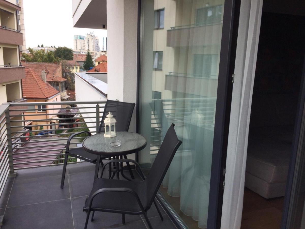בראשוב Flori De Iulie Apartamente מראה חיצוני תמונה